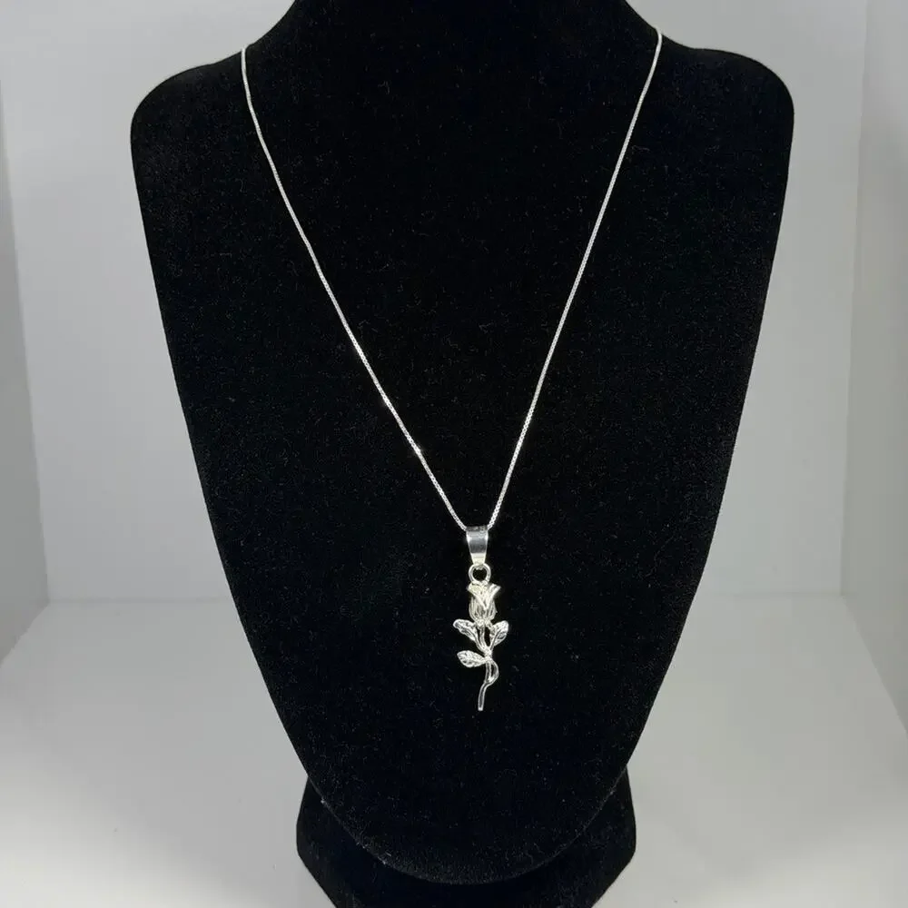 Sterling Silver Rose Pendant Necklace 21 Inch Box Chain 925 Italy